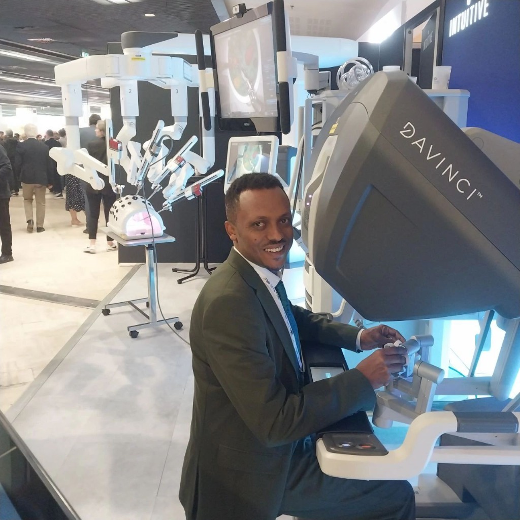 Robotic Surgery Console & Modern Technologies